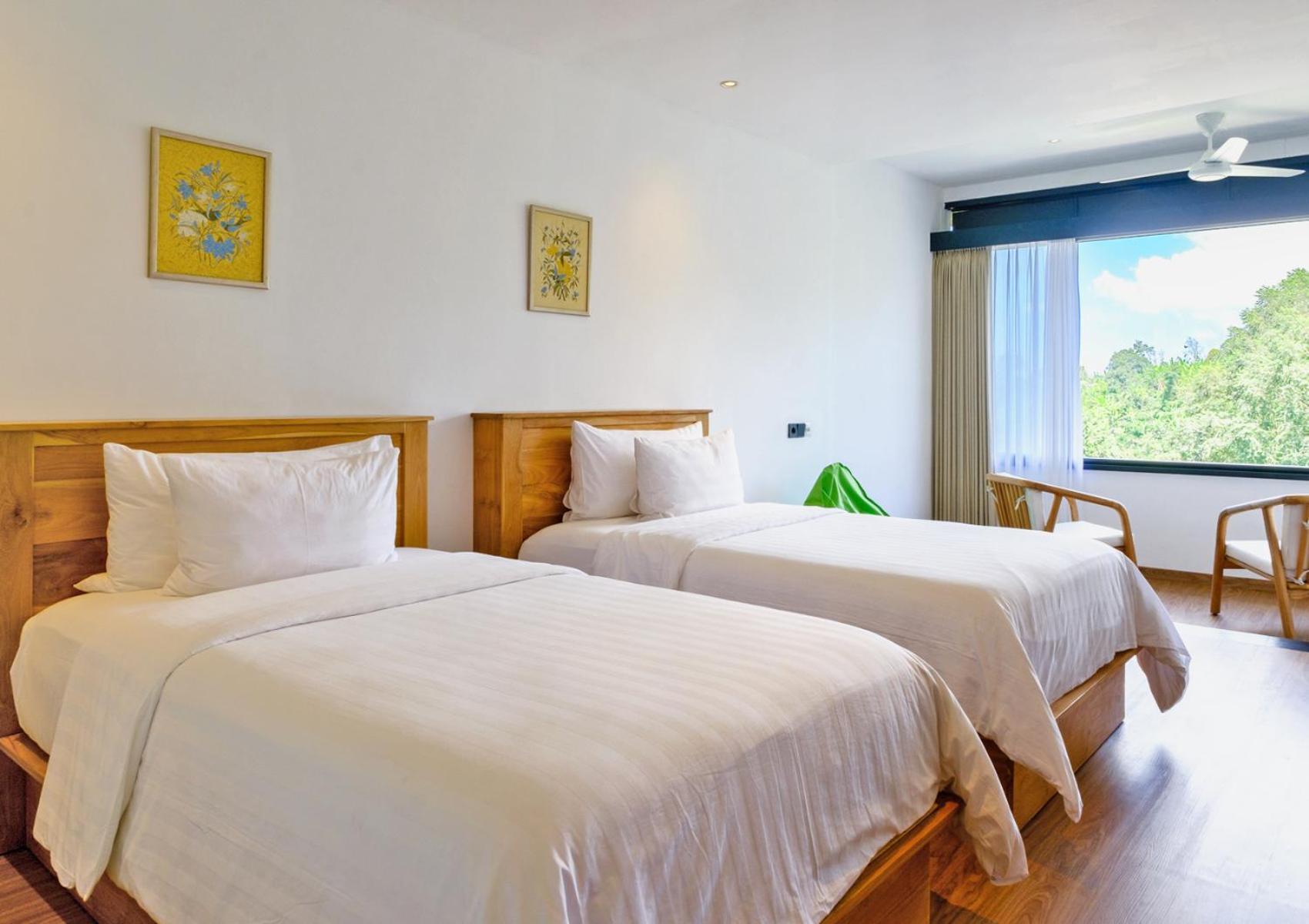 Giriwood Hotel & Villa Munduk Pokoj fotografie